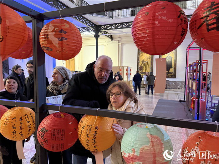 在欧洲中国文化融入当地民众生活麻将胡了模拟器试玩网连世界：