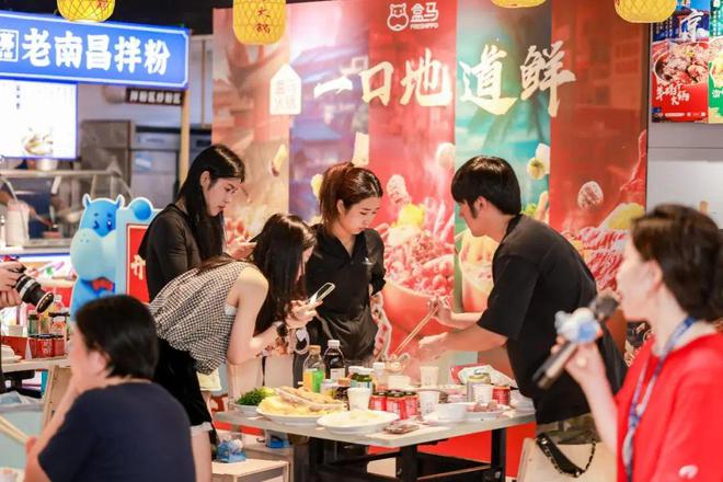 贵州酸锅”是怎么火爆全国的？PG麻将胡了网站入口小众的“(图2)