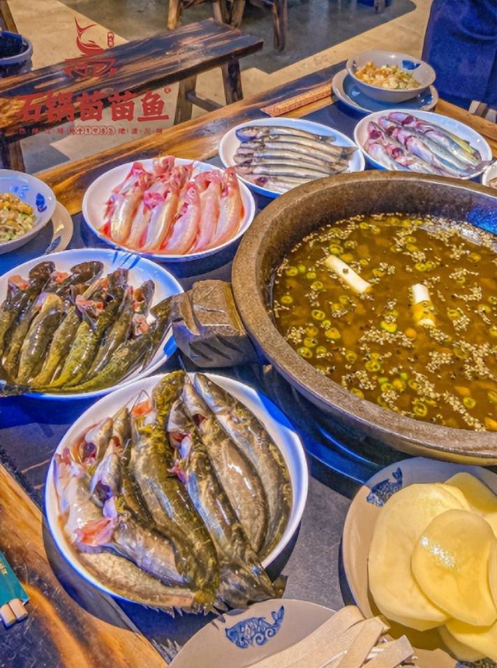 说餐饮火锅不适合每一个人创业PG麻将胡了【马河坎】为什么(图2)